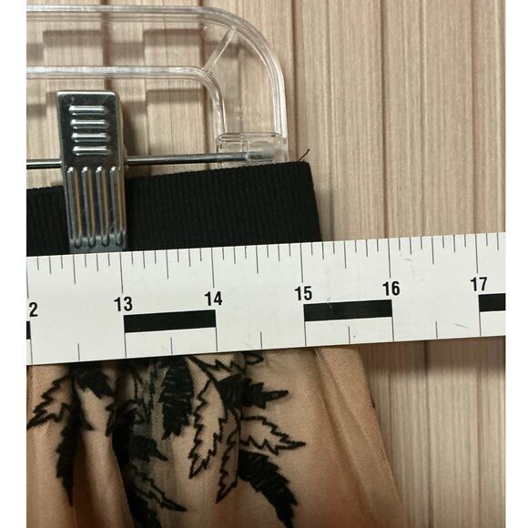 Embroidered Tulle Midi Skirt Beige with Black Leaf Detail Size XL - Picture 4 of 6